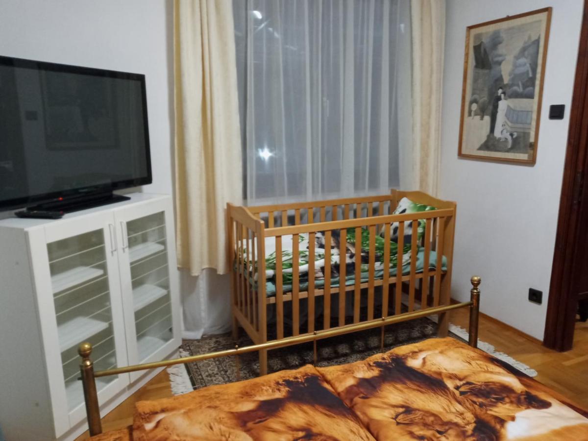 Luxury Eagle Apartman Budapeste Exterior foto