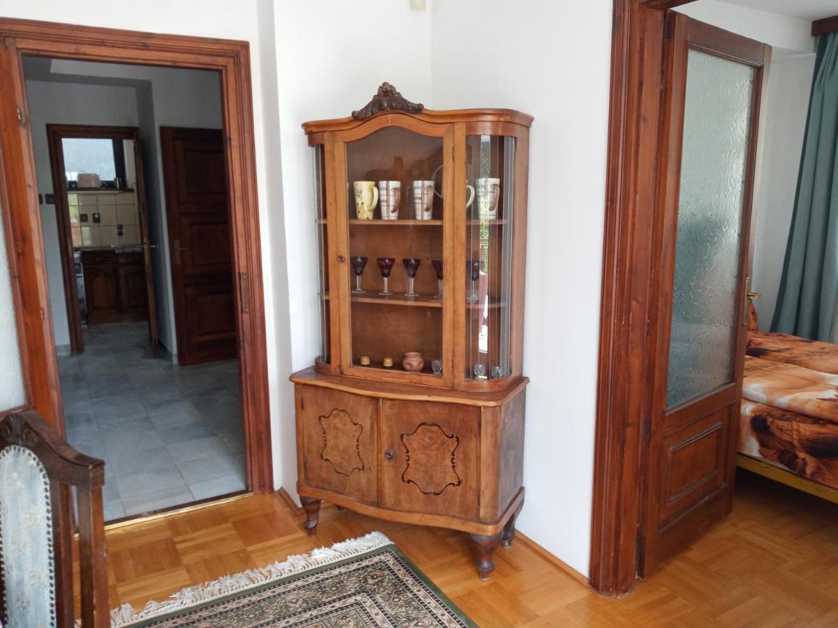 Luxury Eagle Apartman Budapeste Exterior foto